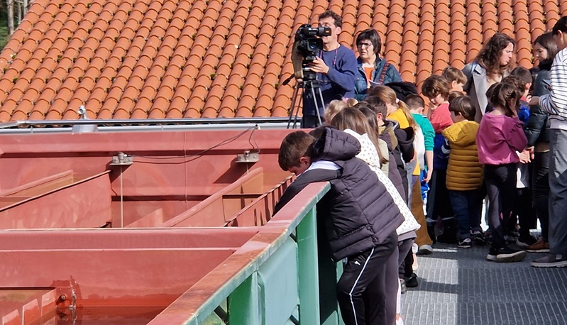 Un equipo da TVG acompañou ao alumnado do CRA