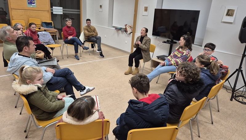 Primeira sesión do ano da Escola de Regueifa