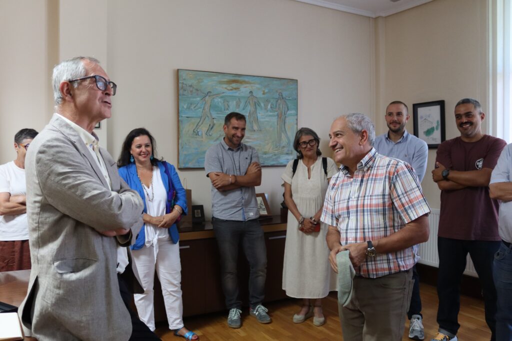 Recepción a Alfonso Gómez Cruz, alcalde de Xenebra