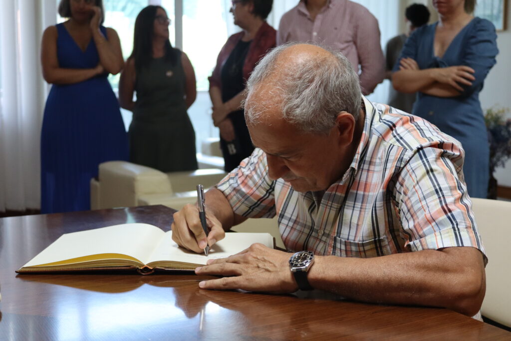 Recepción a Alfonso Gómez Cruz, alcalde de Xenebra