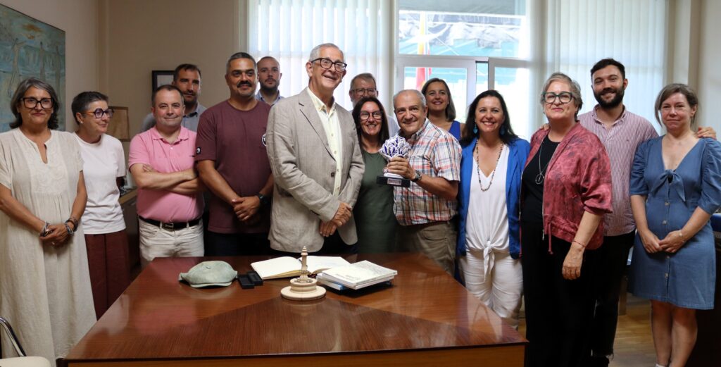 Recepción a Alfonso Gómez Cruz, alcalde de Xenebra