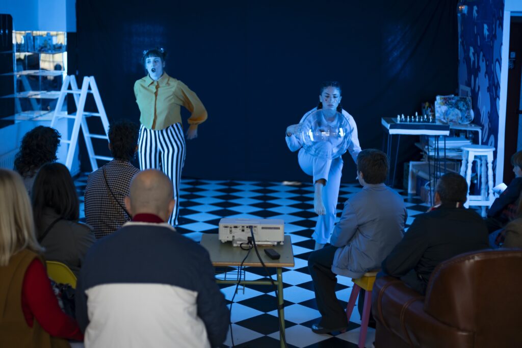 FIOT M2: Alicia Wants To © Vanessa Rabade