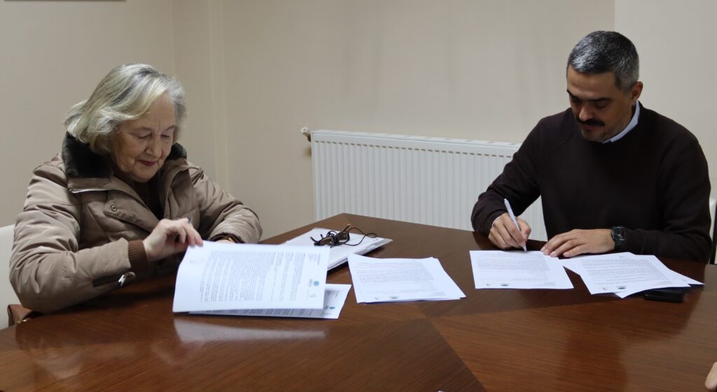 Sinatura convenio Concello-Vieiro 2025