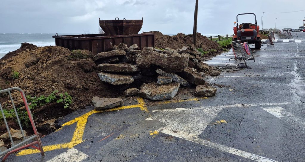 Obras taludes Razo - Costas