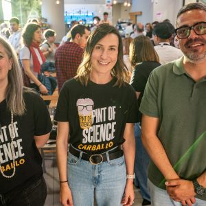 Maruxa Suárez, Verónica Bolón e Daniel Pérez, no Pint of Science 2026, anuncio pregoeira San Xoán