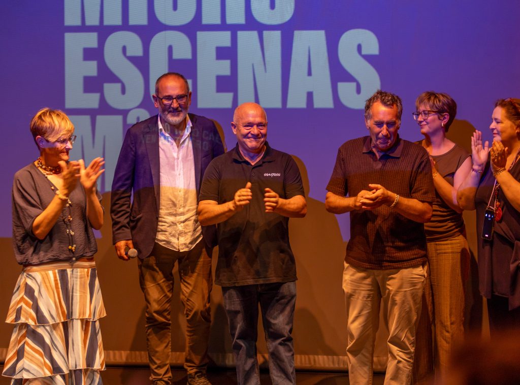 Presentación da 35 edición do FIOT - Nomeamento de Antonio Porteiro como Xograr de Outono © Vanessa Rabade